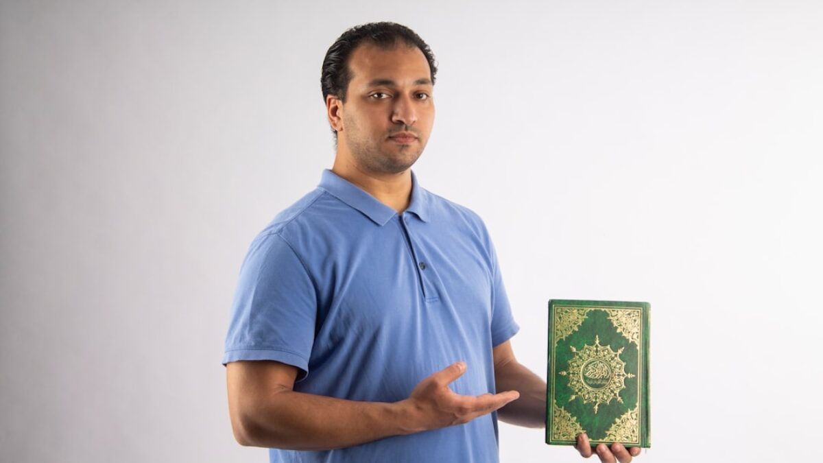 Learning Islamic beliefs online